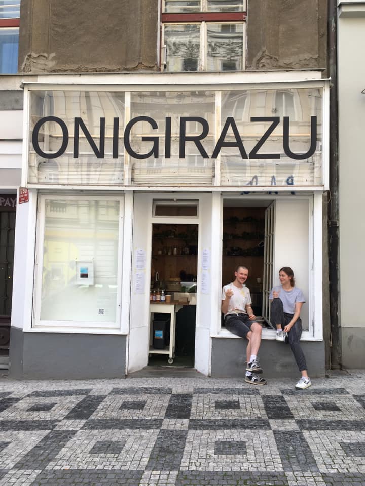 Onigirazu